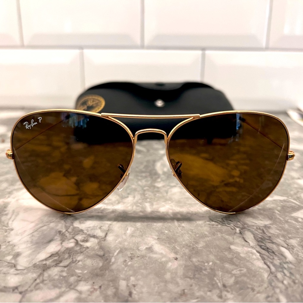 Brand New Aviator Ray Bans. Polarized